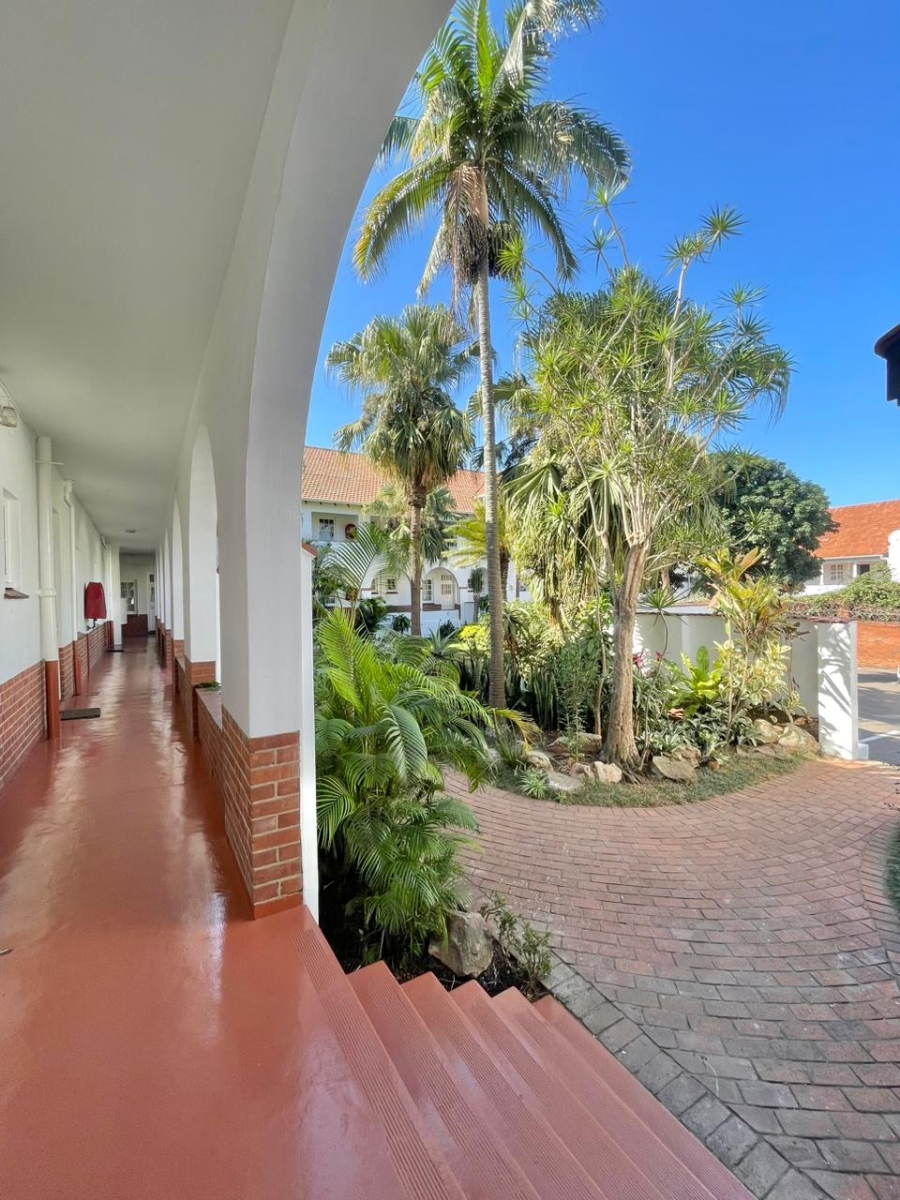 2 Bedroom Property for Sale in Essenwood KwaZulu-Natal