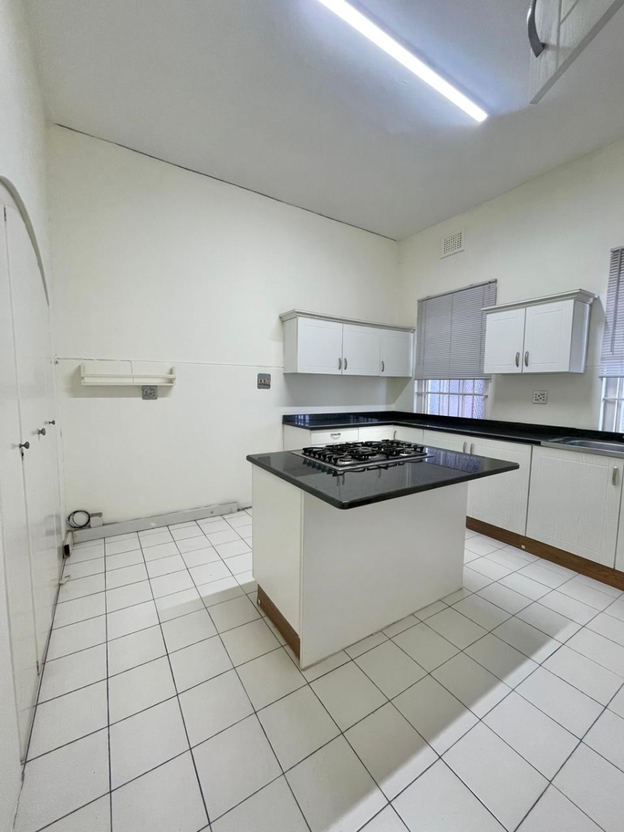 2 Bedroom Property for Sale in Essenwood KwaZulu-Natal
