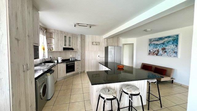 3 Bedroom Property for Sale in Uvongo KwaZulu-Natal