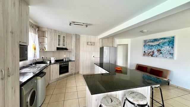 3 Bedroom Property for Sale in Uvongo KwaZulu-Natal