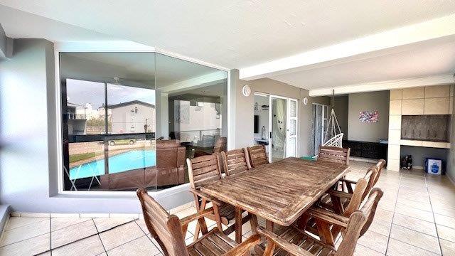 3 Bedroom Property for Sale in Uvongo KwaZulu-Natal