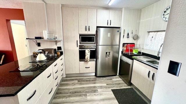 2 Bedroom Property for Sale in Uvongo KwaZulu-Natal