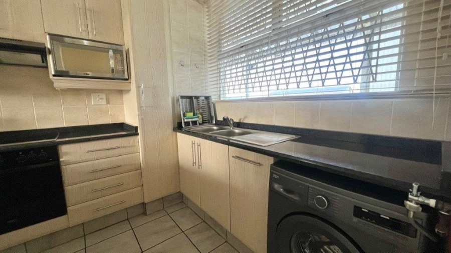 2 Bedroom Property for Sale in Uvongo KwaZulu-Natal