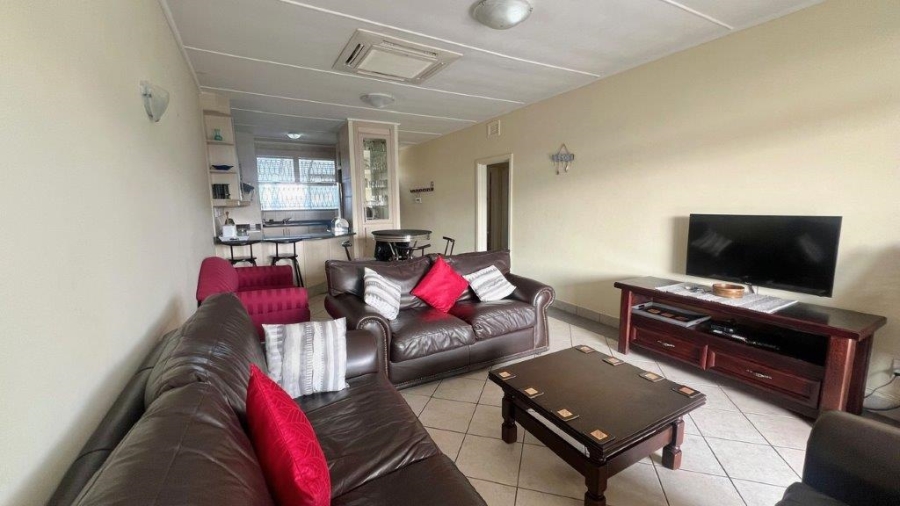2 Bedroom Property for Sale in Uvongo KwaZulu-Natal