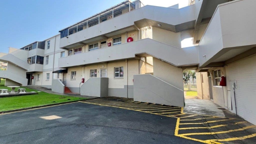 2 Bedroom Property for Sale in Uvongo KwaZulu-Natal