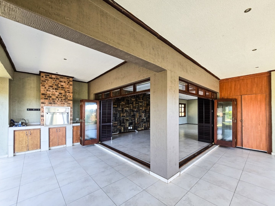 4 Bedroom Property for Sale in Shelly Beach KwaZulu-Natal