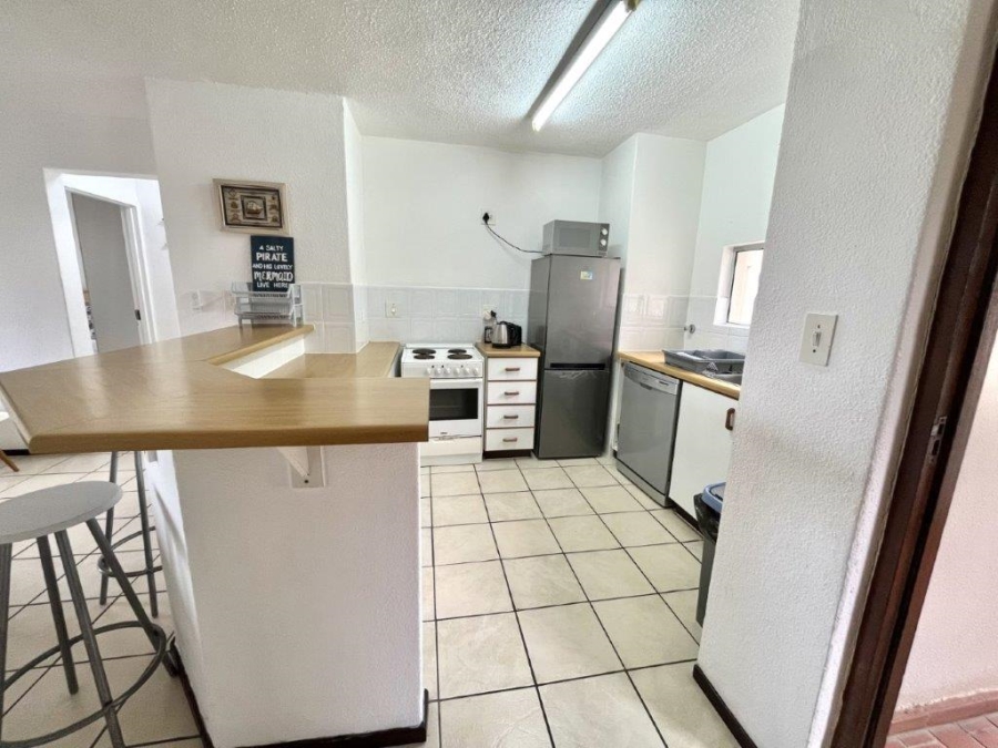 2 Bedroom Property for Sale in Uvongo KwaZulu-Natal