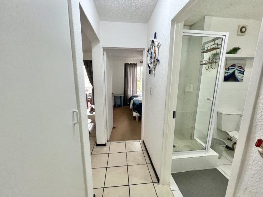 2 Bedroom Property for Sale in Uvongo KwaZulu-Natal