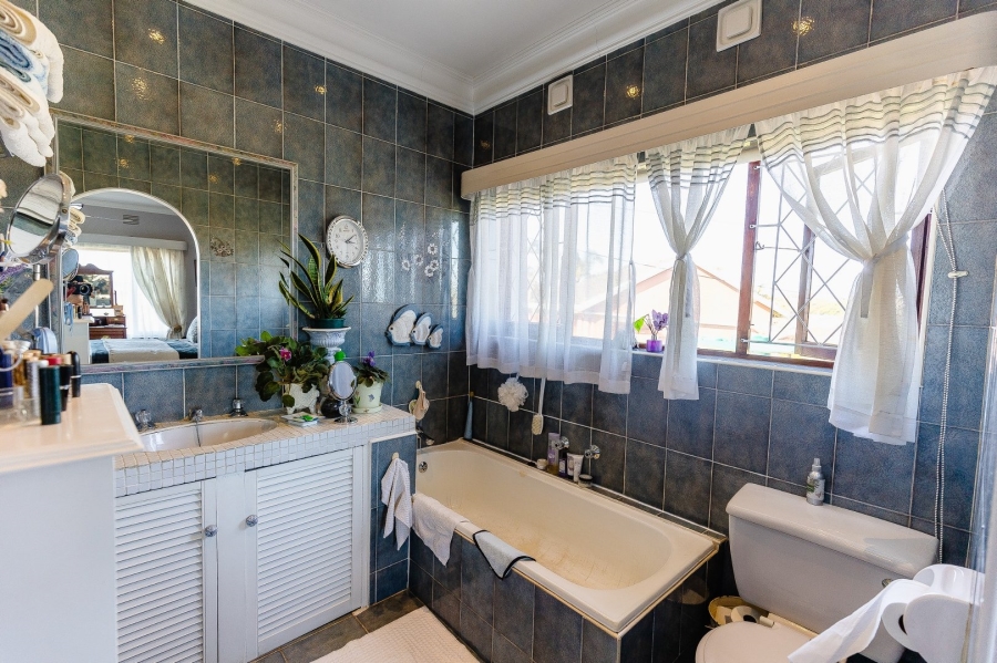 4 Bedroom Property for Sale in Margate KwaZulu-Natal