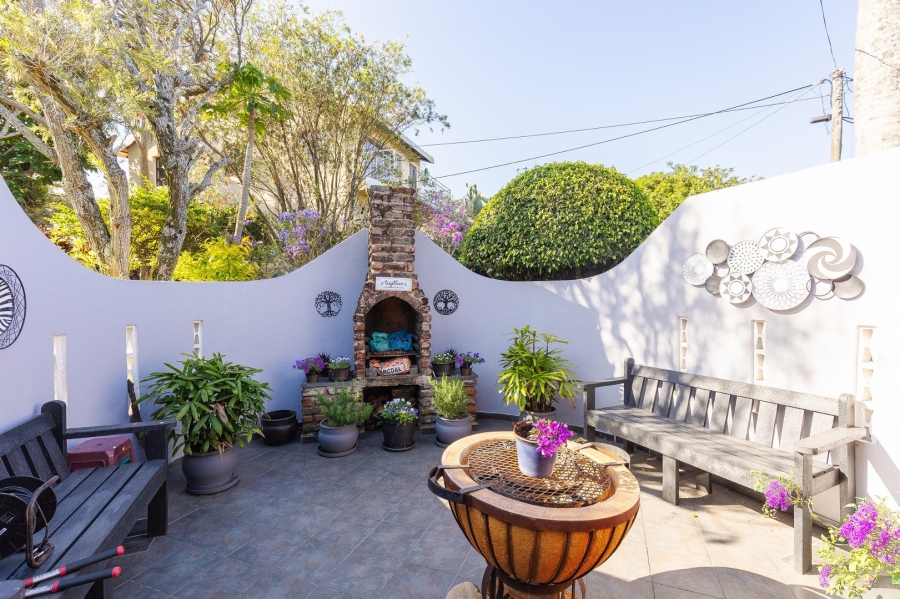 4 Bedroom Property for Sale in Margate KwaZulu-Natal