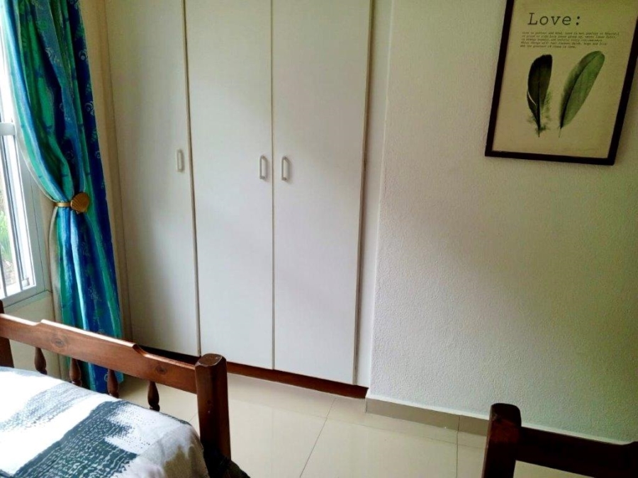 2 Bedroom Property for Sale in Uvongo KwaZulu-Natal