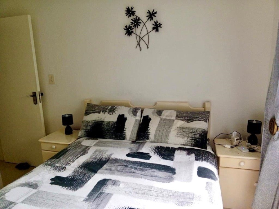 2 Bedroom Property for Sale in Uvongo KwaZulu-Natal