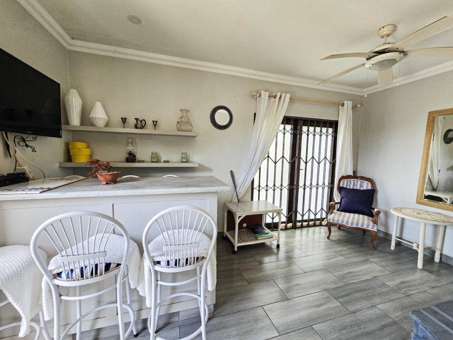 5 Bedroom Property for Sale in Shelly Beach KwaZulu-Natal