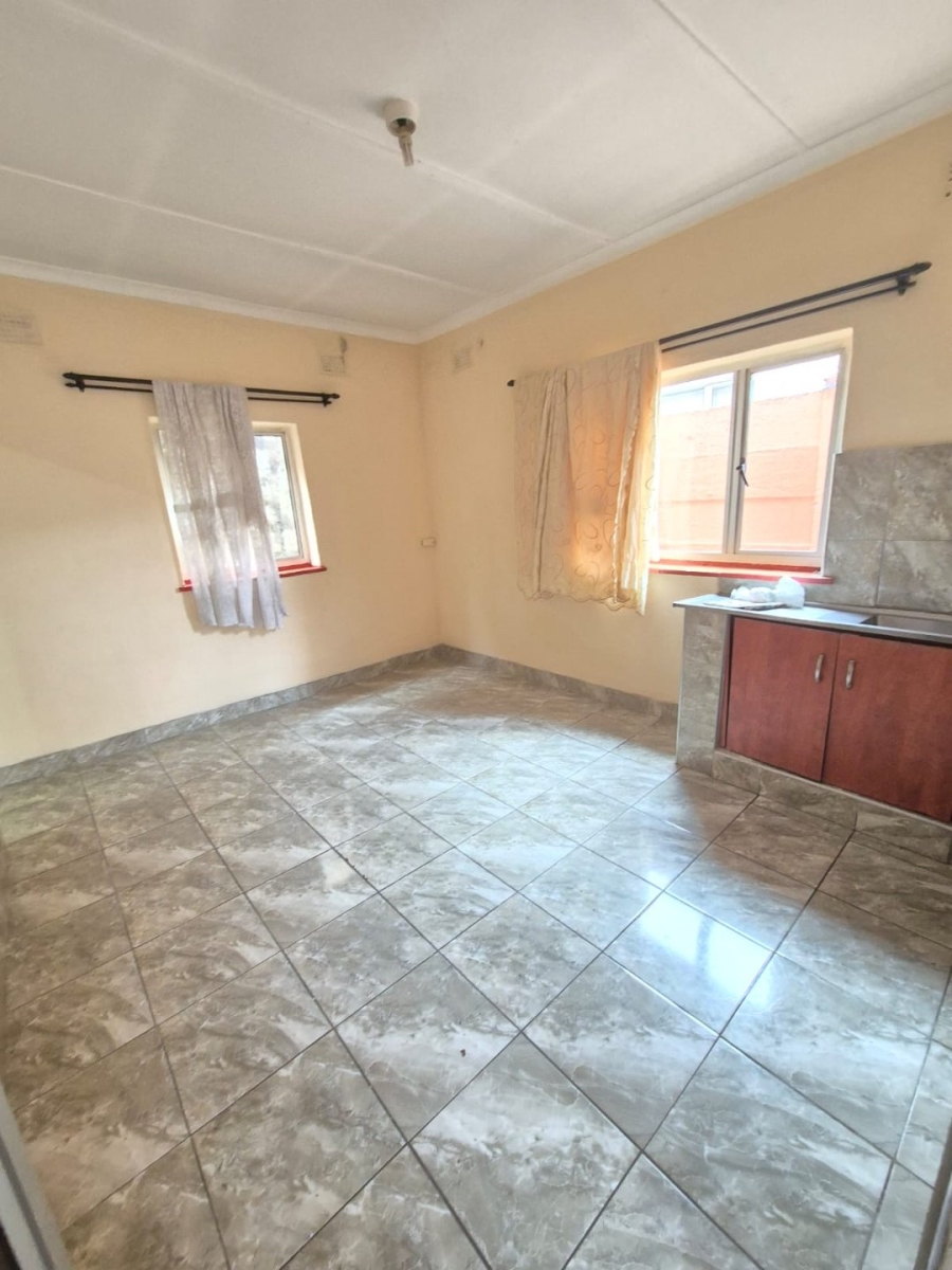 To Let 1 Bedroom Property for Rent in Bluff KwaZulu-Natal