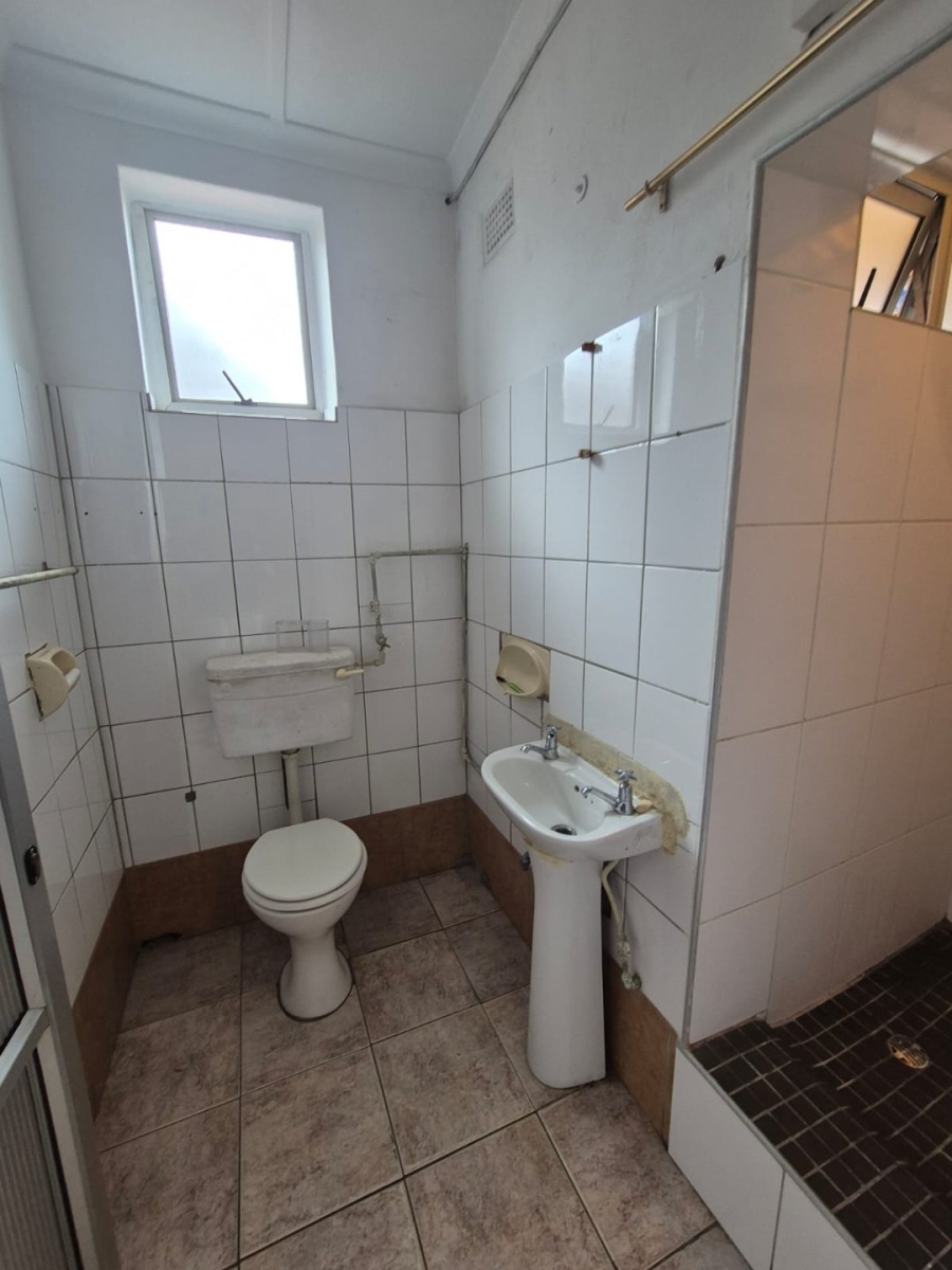 To Let 1 Bedroom Property for Rent in Bluff KwaZulu-Natal