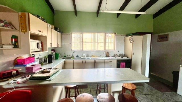 5 Bedroom Property for Sale in Manaba Beach KwaZulu-Natal