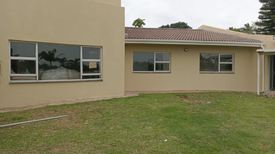 7 Bedroom Property for Sale in Oslo Beach KwaZulu-Natal