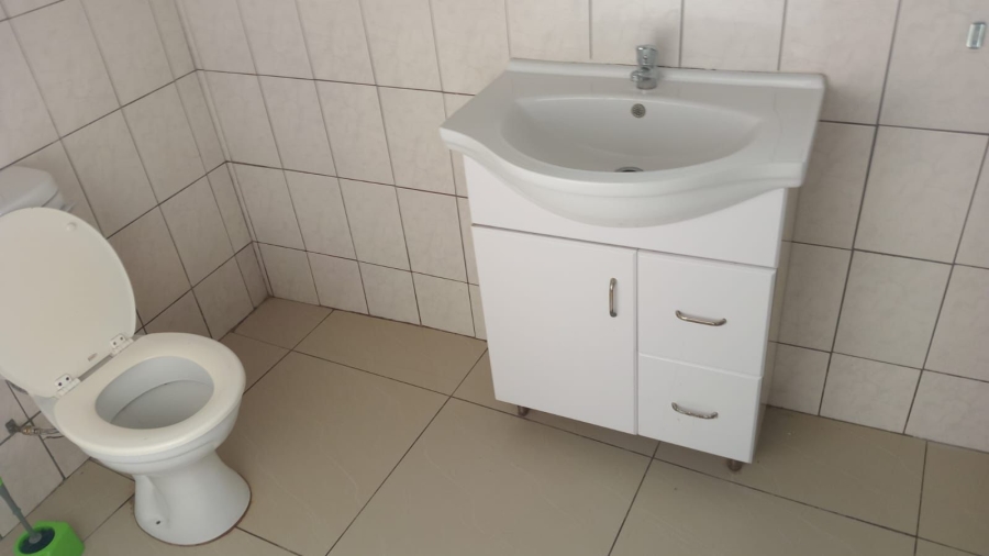 7 Bedroom Property for Sale in Oslo Beach KwaZulu-Natal