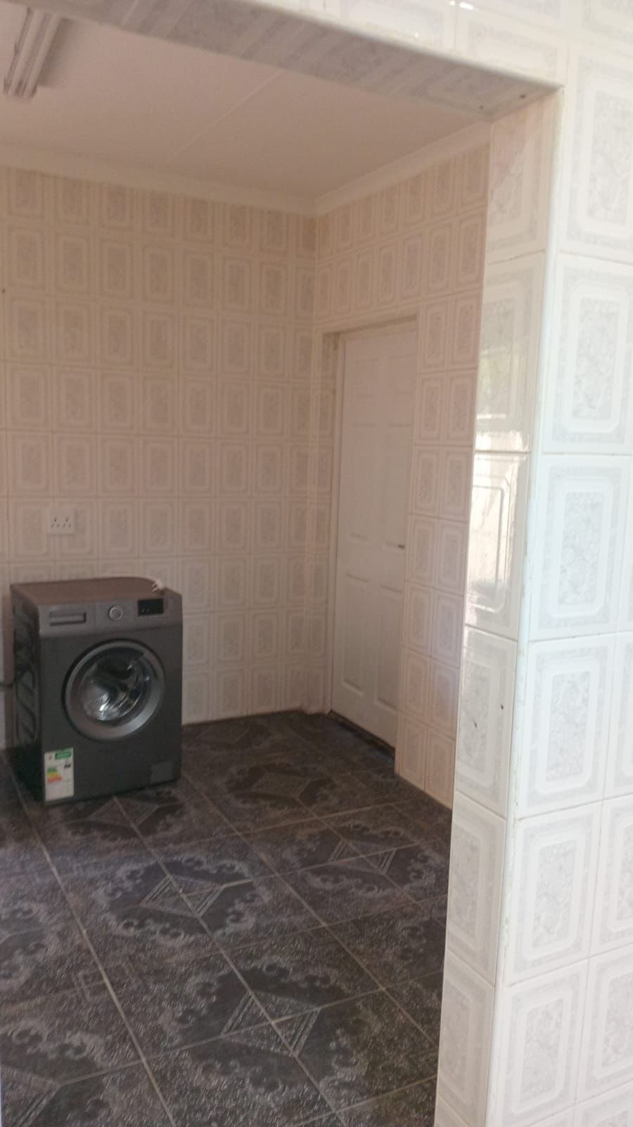 7 Bedroom Property for Sale in Oslo Beach KwaZulu-Natal