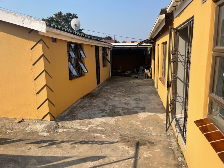 To Let 1 Bedroom Property for Rent in Umlazi M KwaZulu-Natal