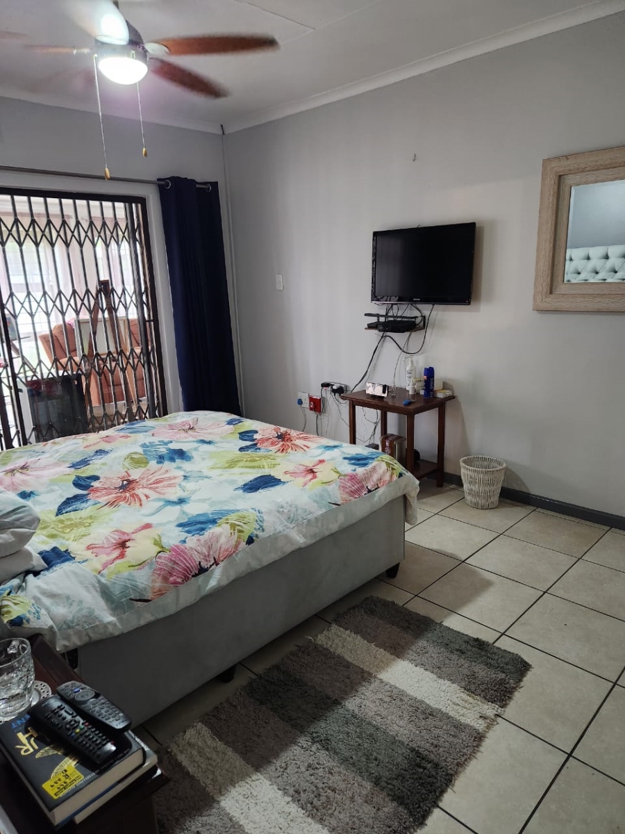 6 Bedroom Property for Sale in Newcastle KwaZulu-Natal