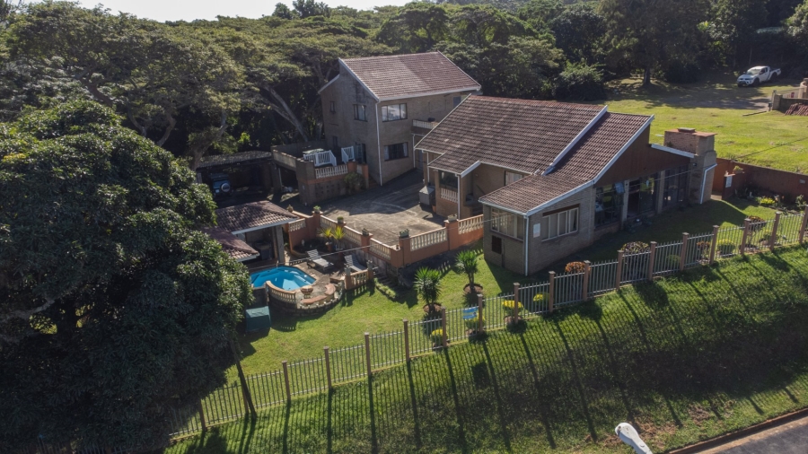 6 Bedroom Property for Sale in Southport KwaZulu-Natal