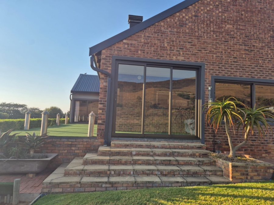 3 Bedroom Property for Sale in Vulintaba Country Estate KwaZulu-Natal