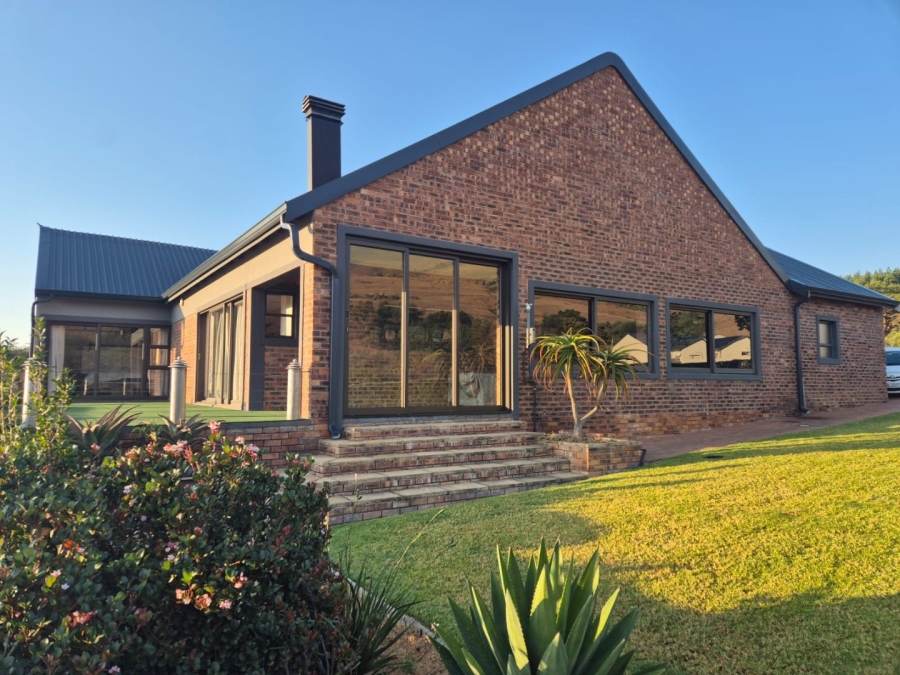 3 Bedroom Property for Sale in Vulintaba Country Estate KwaZulu-Natal