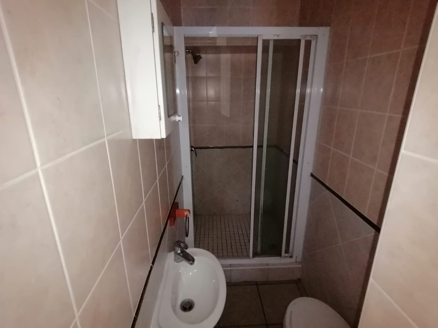 2 Bedroom Property for Sale in Uvongo KwaZulu-Natal