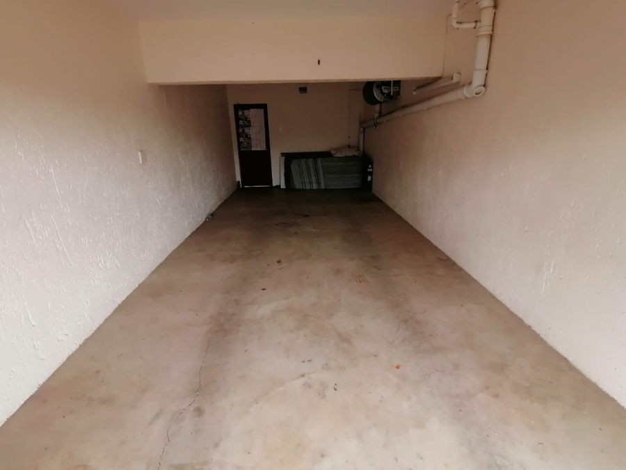 2 Bedroom Property for Sale in Uvongo KwaZulu-Natal