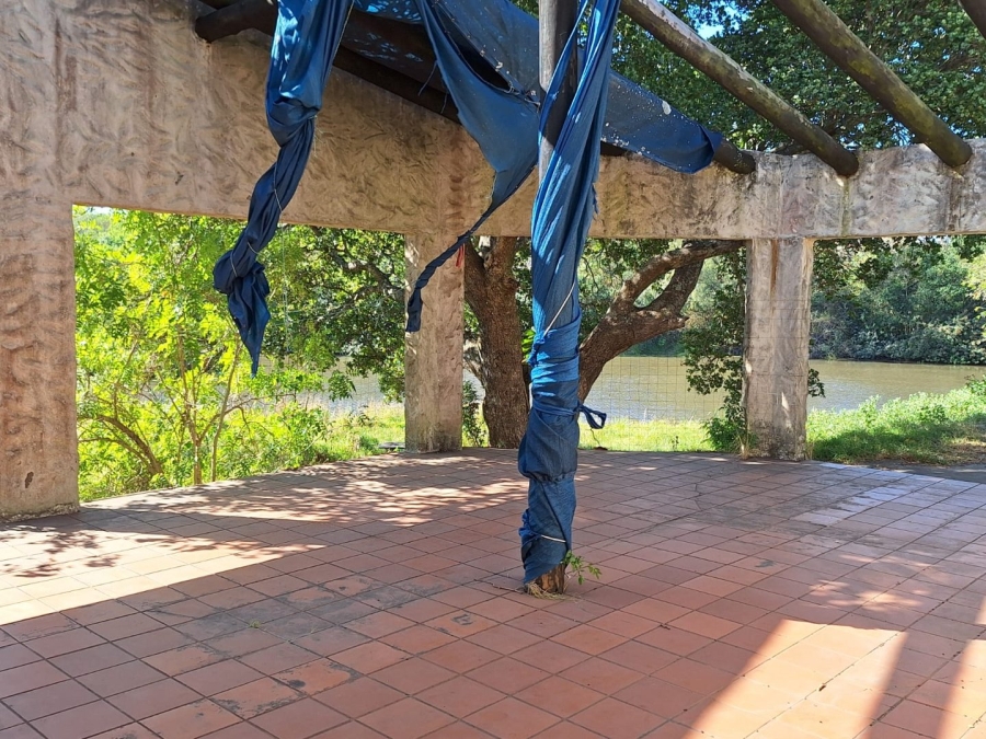 Commercial Property for Sale in Hibberdene KwaZulu-Natal