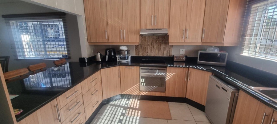 3 Bedroom Property for Sale in Elysium KwaZulu-Natal