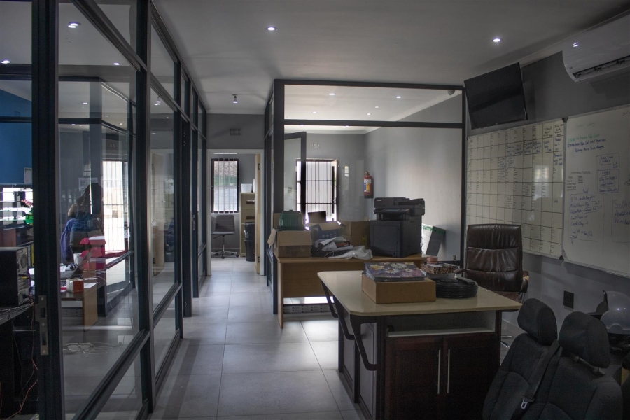 Commercial Property for Sale in Grosvenor KwaZulu-Natal