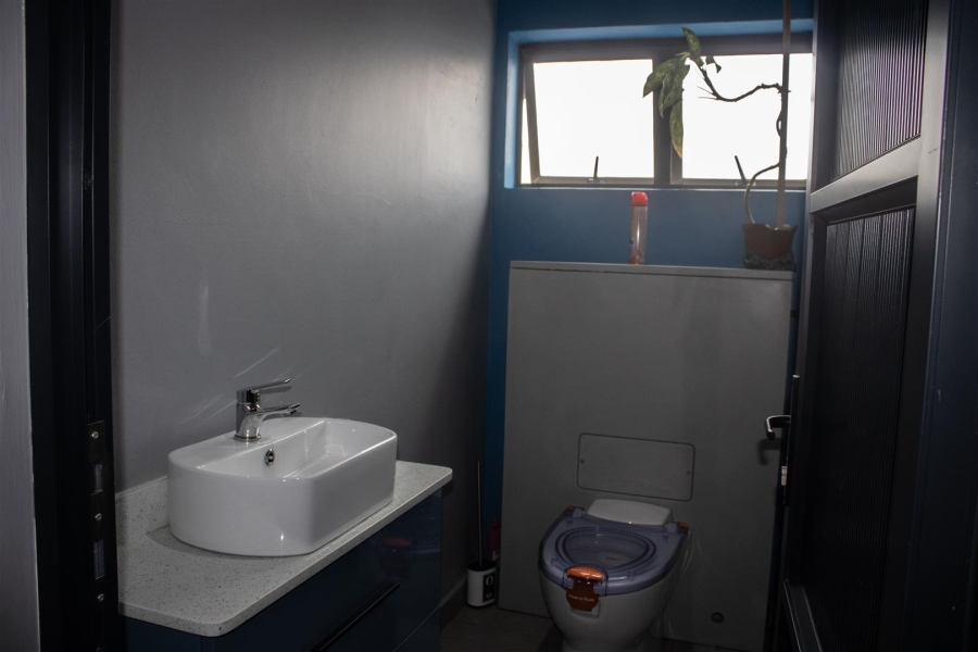 Commercial Property for Sale in Grosvenor KwaZulu-Natal