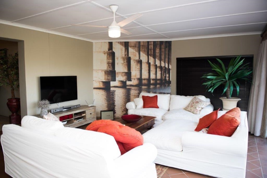 4 Bedroom Property for Sale in Umtentweni KwaZulu-Natal
