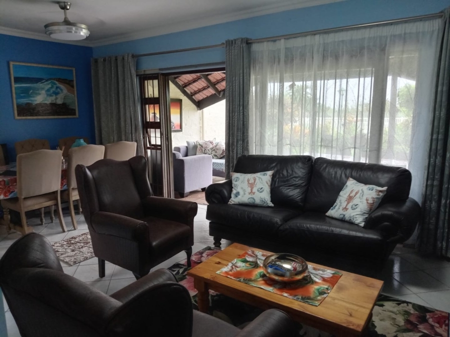 2 Bedroom Property for Sale in Uvongo KwaZulu-Natal