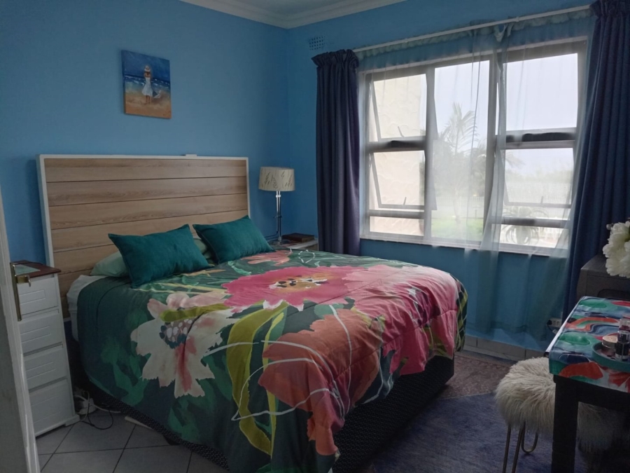 2 Bedroom Property for Sale in Uvongo KwaZulu-Natal