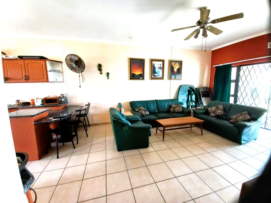 2 Bedroom Property for Sale in Hibberdene KwaZulu-Natal