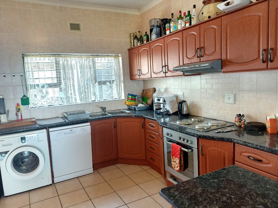 2 Bedroom Property for Sale in Hibberdene KwaZulu-Natal