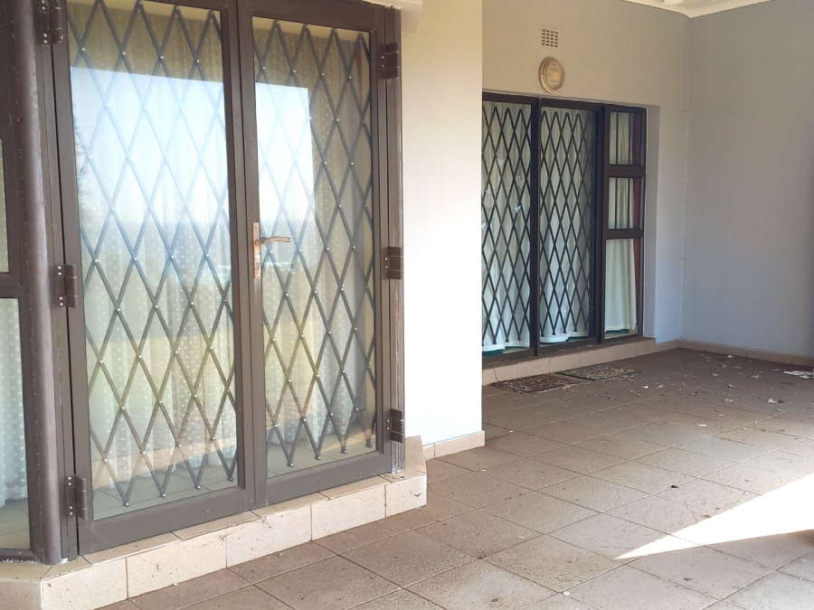 2 Bedroom Property for Sale in Hibberdene KwaZulu-Natal