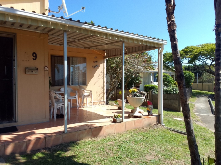 2 Bedroom Property for Sale in Hibberdene KwaZulu-Natal