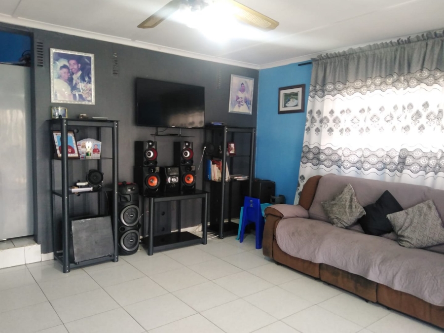 3 Bedroom Property for Sale in Newlands East KwaZulu-Natal