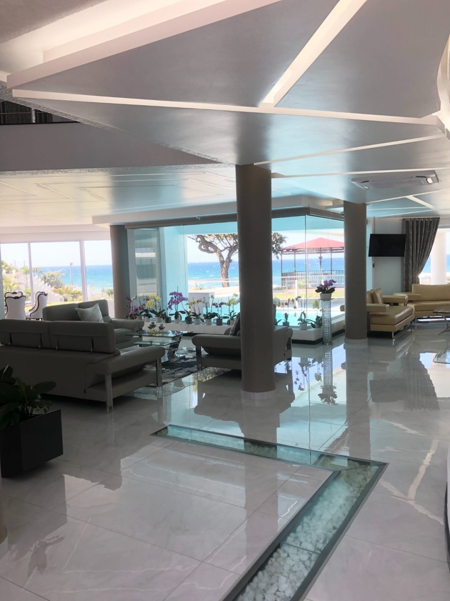 5 Bedroom Property for Sale in Oslo Beach KwaZulu-Natal