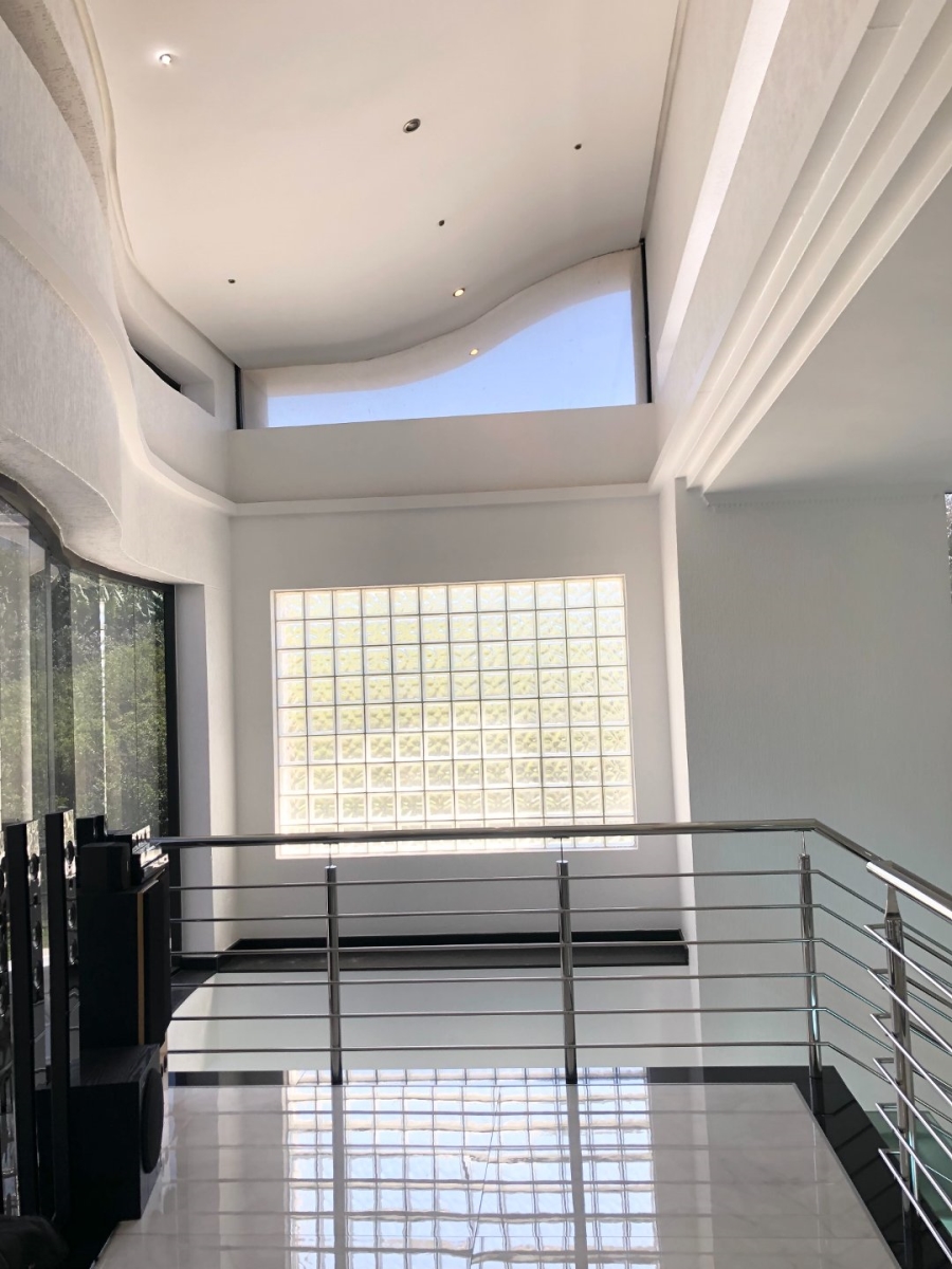 5 Bedroom Property for Sale in Oslo Beach KwaZulu-Natal