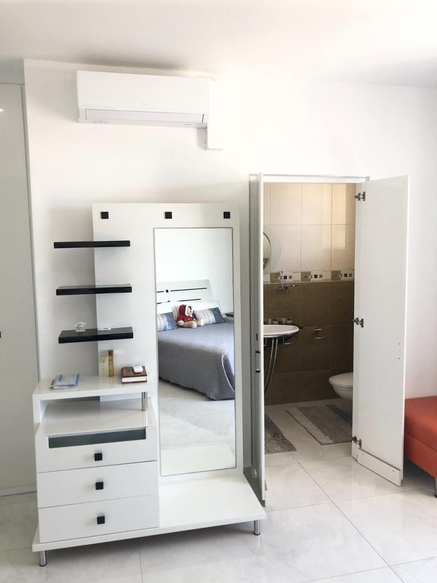 5 Bedroom Property for Sale in Oslo Beach KwaZulu-Natal