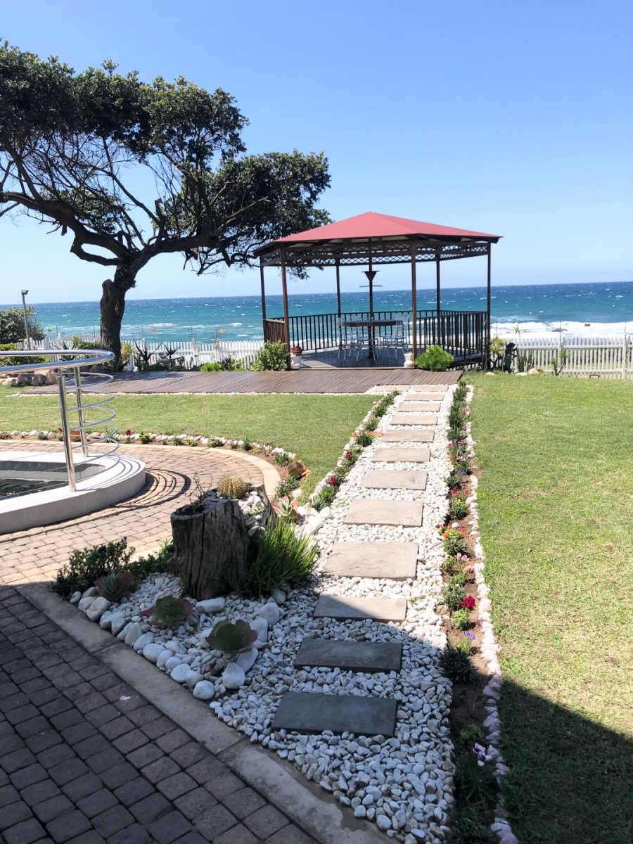 5 Bedroom Property for Sale in Oslo Beach KwaZulu-Natal