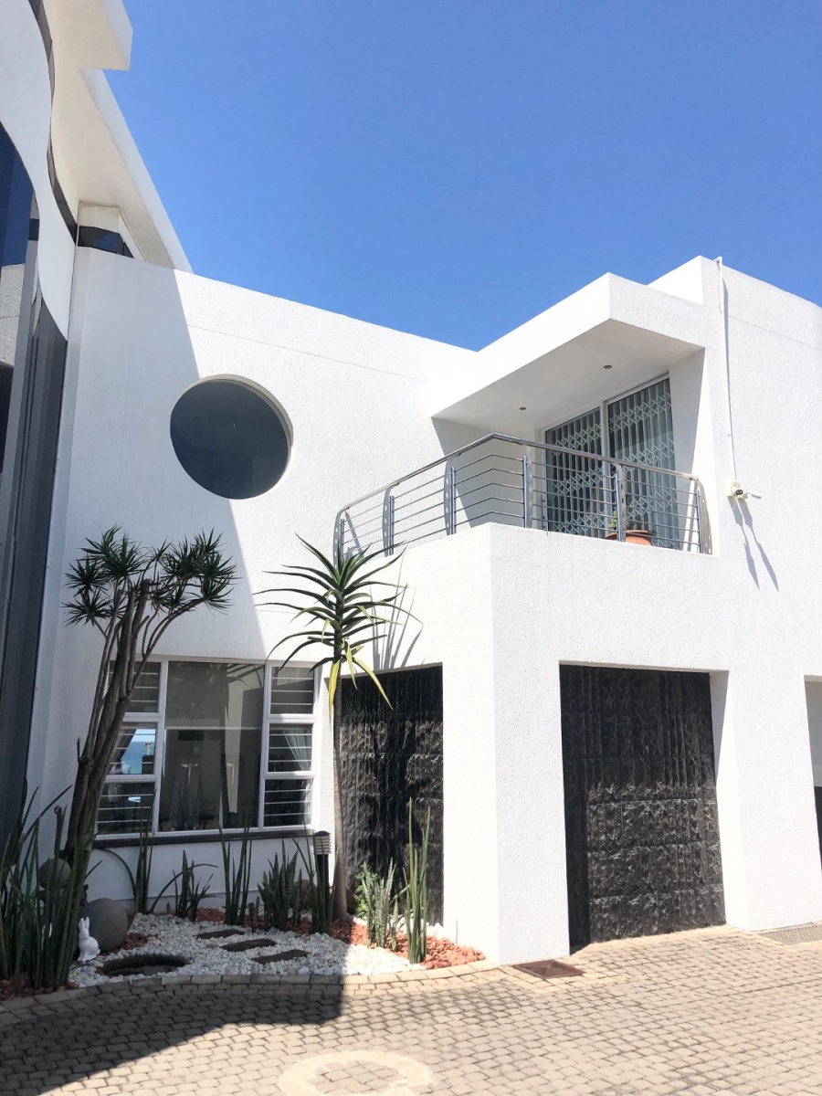 5 Bedroom Property for Sale in Oslo Beach KwaZulu-Natal