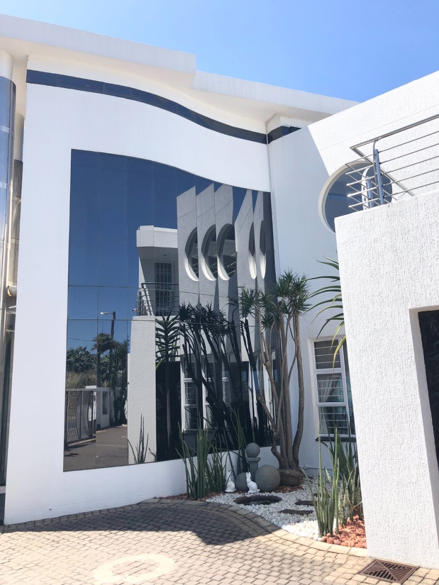 5 Bedroom Property for Sale in Oslo Beach KwaZulu-Natal