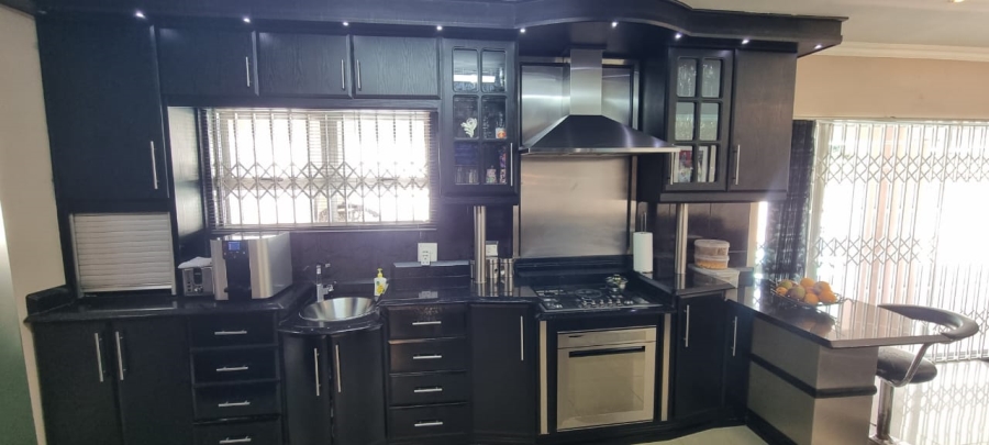 3 Bedroom Property for Sale in Oslo Beach KwaZulu-Natal