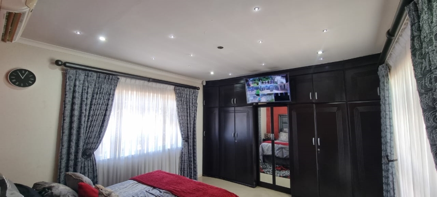 3 Bedroom Property for Sale in Oslo Beach KwaZulu-Natal